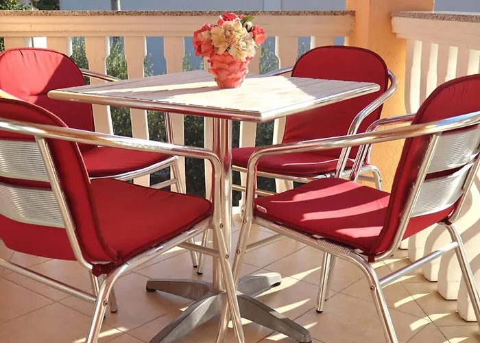 California 3* Starigrad Paklenica