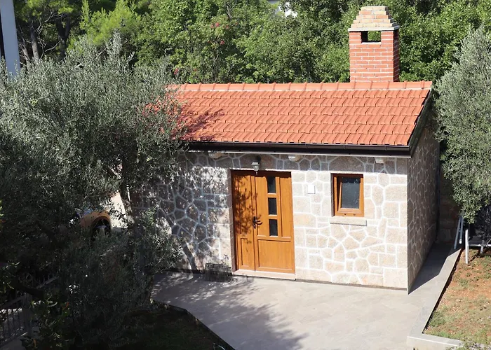 California 3* Starigrad Paklenica